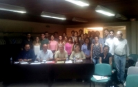 Foto de familia de participantes en el Taller de Empresas