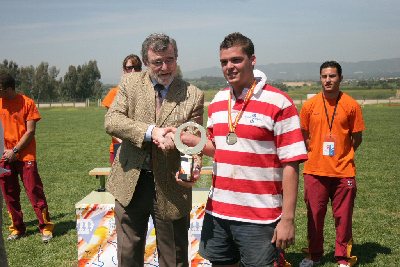 CEU07.- La Universidad de Barcelona campeona de Rugby masculino, al vencer 12 a 3 a la Politcnica de Madrid en un partido muy disputado